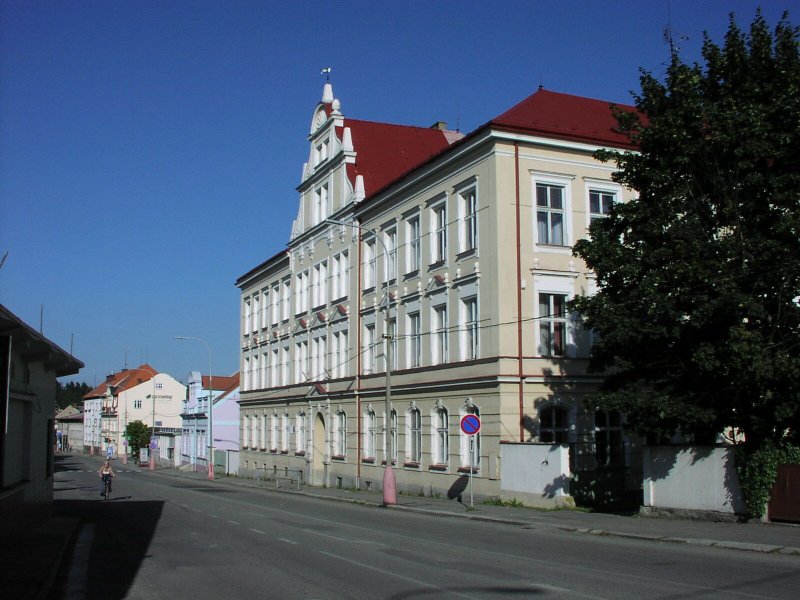 Kaplické gymnázium obhájilo titul Ekoškola